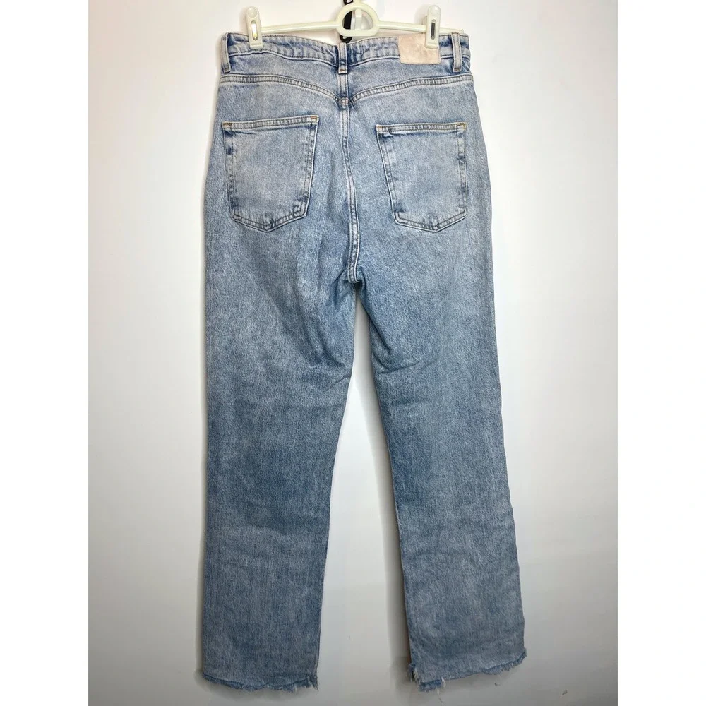 ZARA High‎ Rise Light Wash Denim Jeans Straight Leg Raw Hem